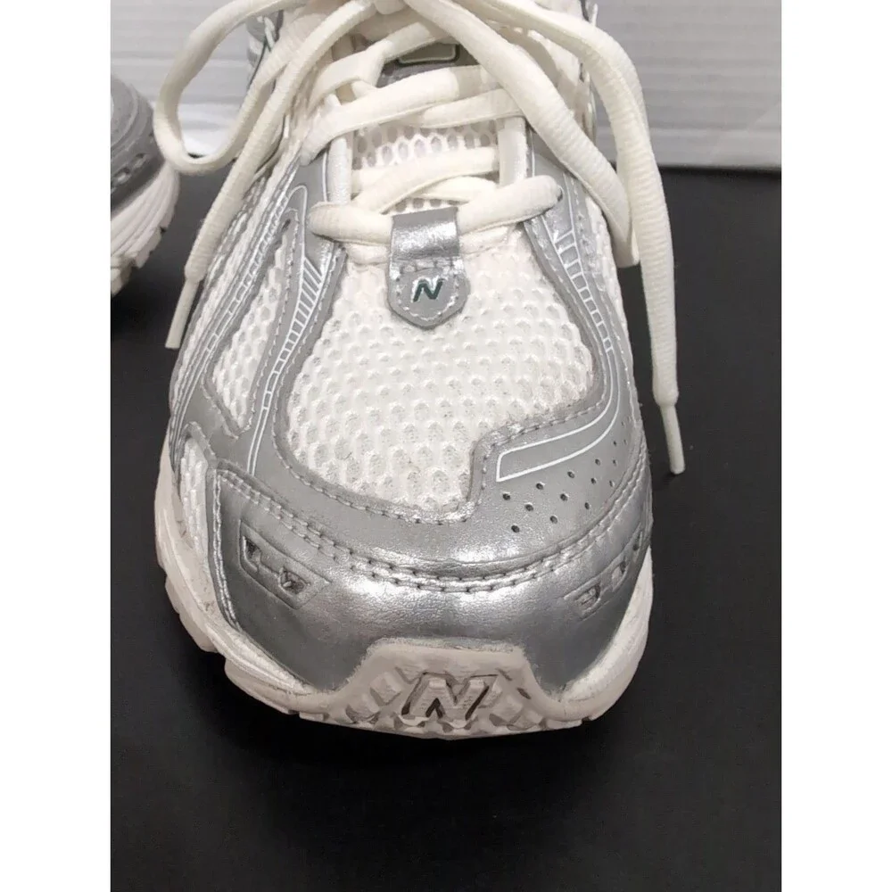 New Balance product euc